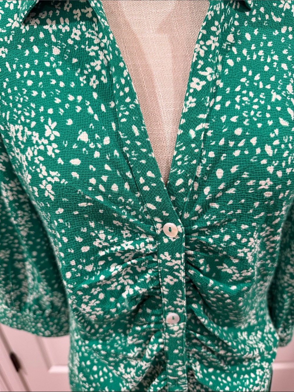 Dkny Green Speckled Ruched Button-Front Midi Dress - Picture 3 of 12